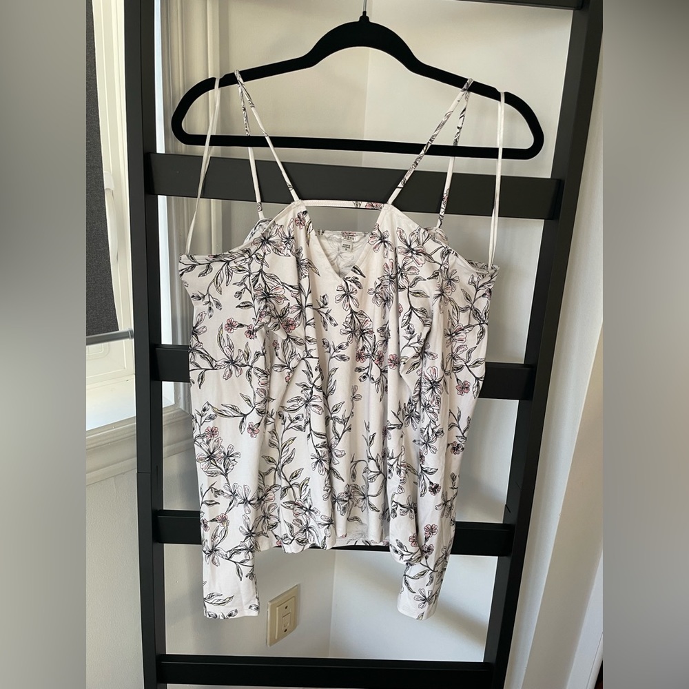 Guess Taylor scrappy off shoulder shirt